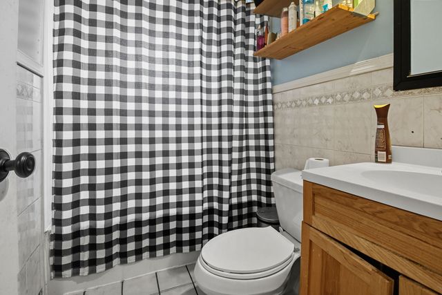 6611 W 83RD Street, Burbank, IL 60459