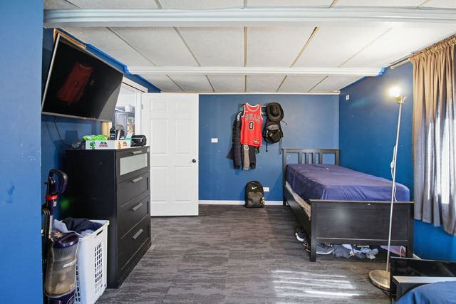 6611 W 83RD Street, Burbank, IL 60459