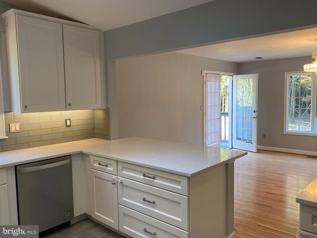 9917 BETTEKER LN, Potomac, MD 20854