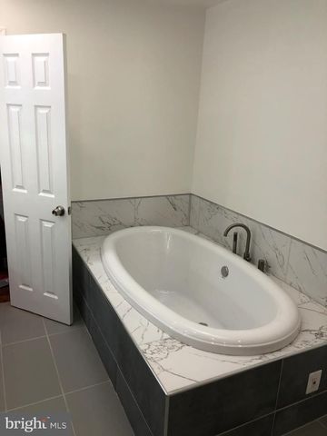 9917 BETTEKER LN, Potomac, MD 20854