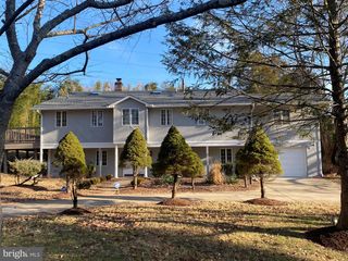 9917 BETTEKER LN, Potomac, MD 20854
