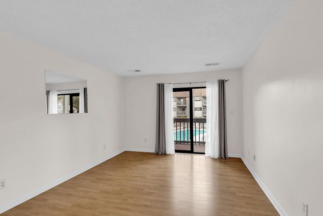 7700 Porcher Dr Apt 2203, Myrtle Beach, SC 29572