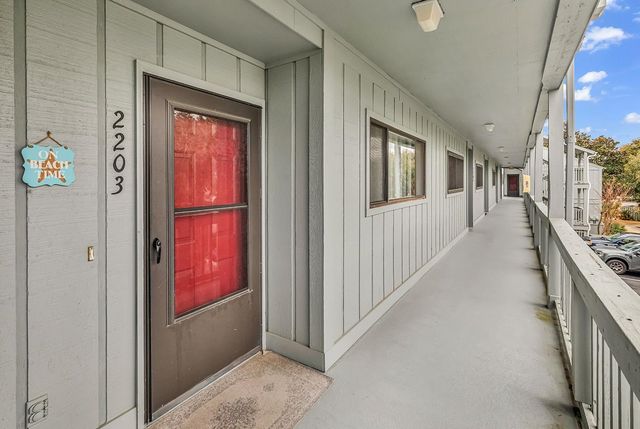 7700 Porcher Dr Apt 2203, Myrtle Beach, SC 29572