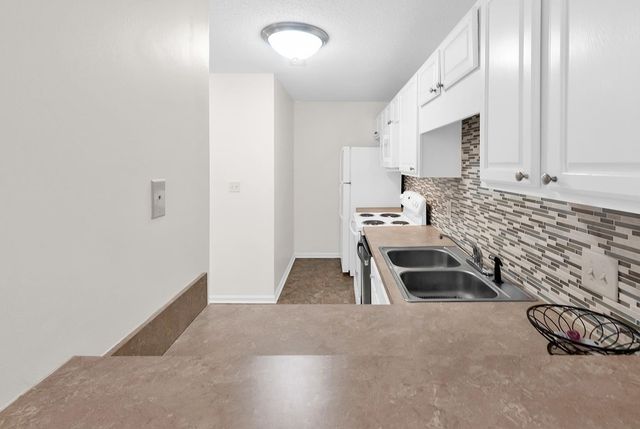 7700 Porcher Dr Apt 2203, Myrtle Beach, SC 29572