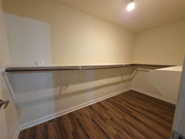 2402 14th Avenue N, Texas City, TX 77590