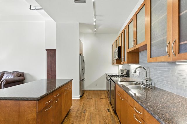 915 Franklin Street 2I, Houston, TX 77002