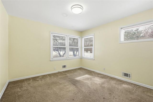 6209 NW Tower Drive, Platte Woods, MO 64151