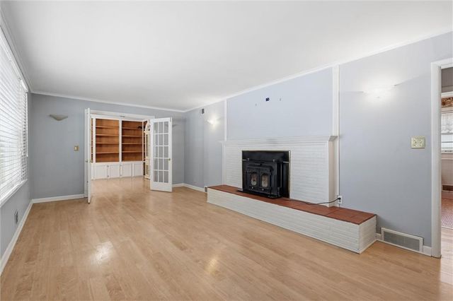 6209 NW Tower Drive, Platte Woods, MO 64151