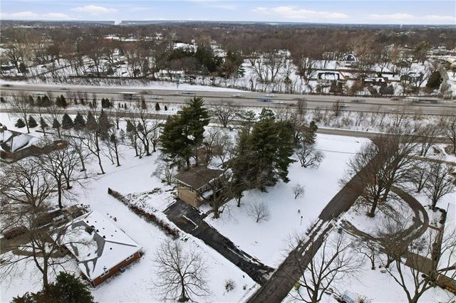 6209 NW Tower Drive, Platte Woods, MO 64151