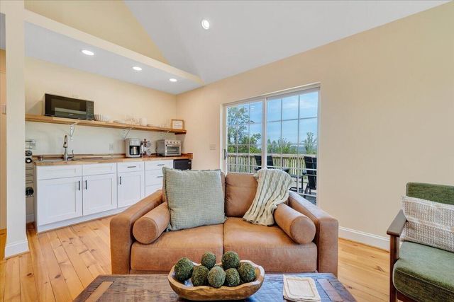 175 Hayden Mountain RD, Boones Mill, VA 24065