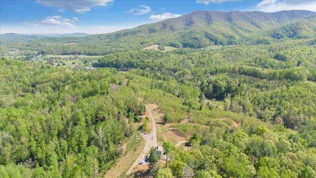 175 Hayden Mountain RD, Boones Mill, VA 24065