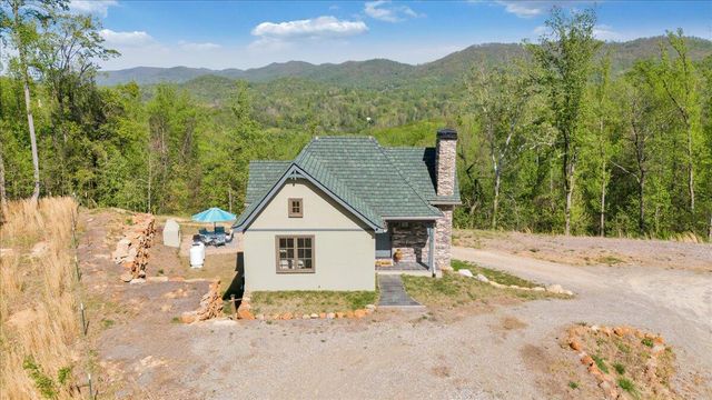 175 Hayden Mountain RD, Boones Mill, VA 24065