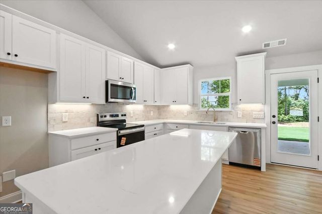 546 RACHEL Lane, Hartwell, GA 30643