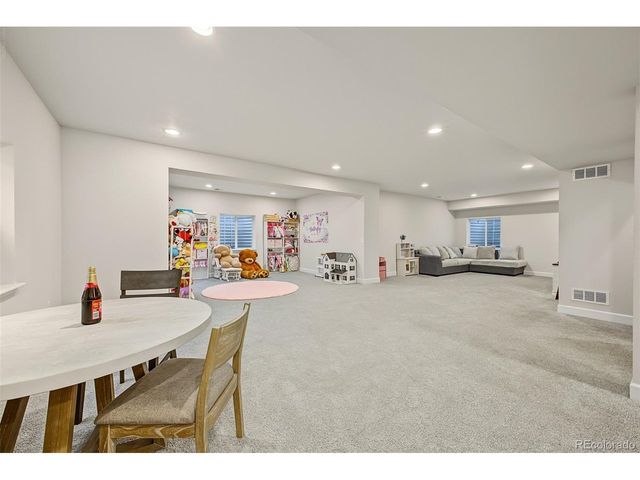 9734 Ceylon St, Commerce City, CO 80022