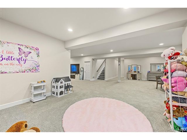9734 Ceylon St, Commerce City, CO 80022