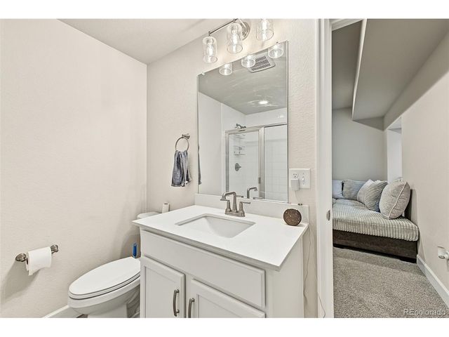 9734 Ceylon St, Commerce City, CO 80022