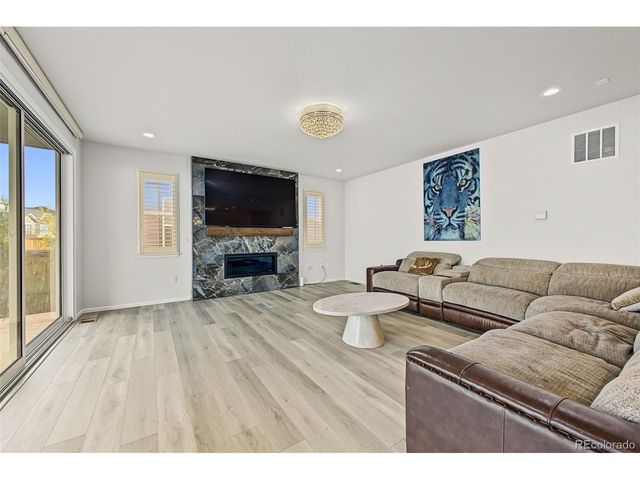 9734 Ceylon St, Commerce City, CO 80022