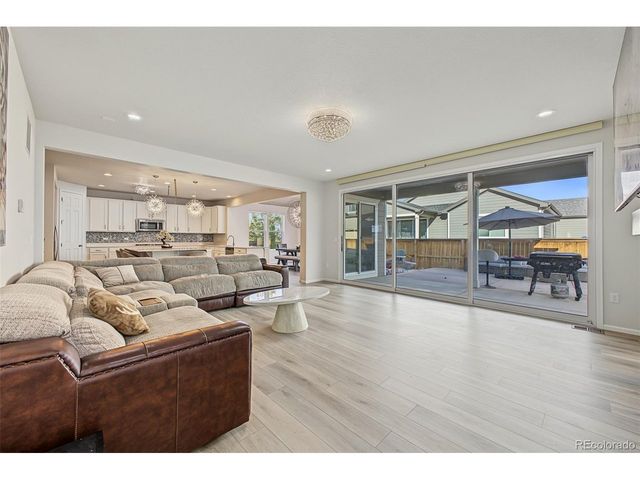 9734 Ceylon St, Commerce City, CO 80022