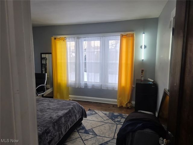 423 Bradley Lane, Youngstown, OH 44504