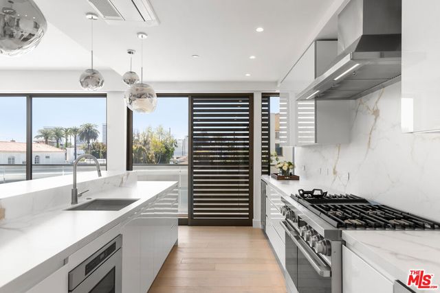 1644 Malcolm Avenue 310, Los Angeles, CA 90024