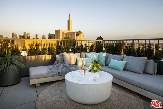 1644 Malcolm Avenue 310, Los Angeles, CA 90024