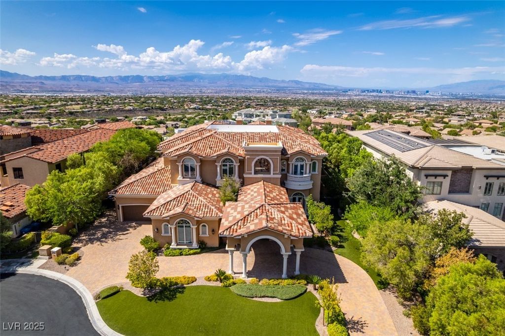 4 Awbrey Court, Henderson, NV 89052