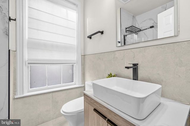 1905 NEW HAMPSHIRE AVE NW, Washington, DC 20009
