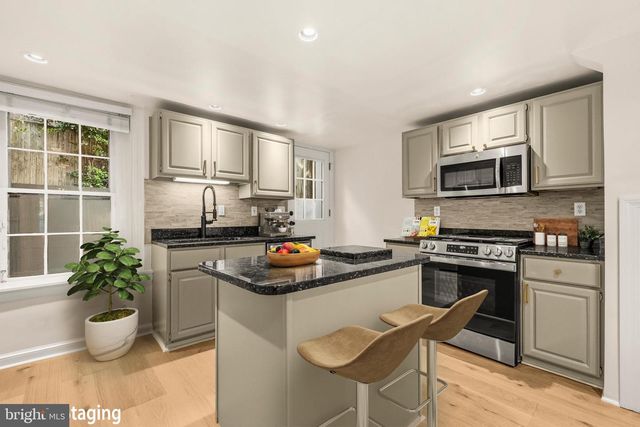 1905 NEW HAMPSHIRE AVE NW, Washington, DC 20009