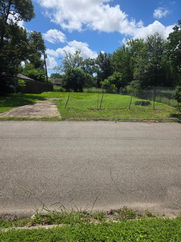 6615 Sherwood Drive, Houston, TX 77021
