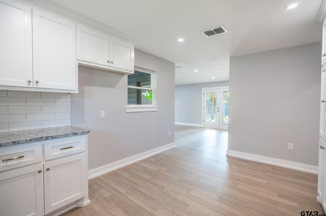 2922 W Azalea, Tyler, TX 75701