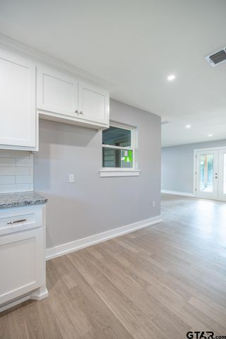 2922 W Azalea, Tyler, TX 75701