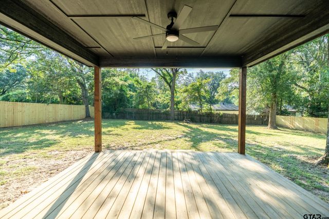 2922 W Azalea, Tyler, TX 75701