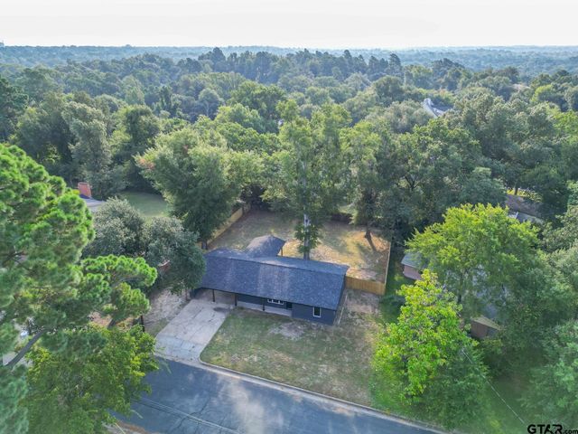 2922 W Azalea, Tyler, TX 75701