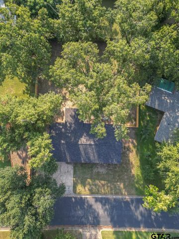 2922 W Azalea, Tyler, TX 75701