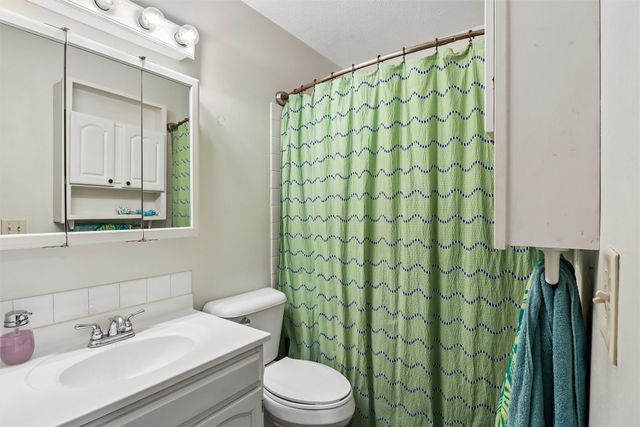 408 NW Linden Street, Ankeny, IA 50023