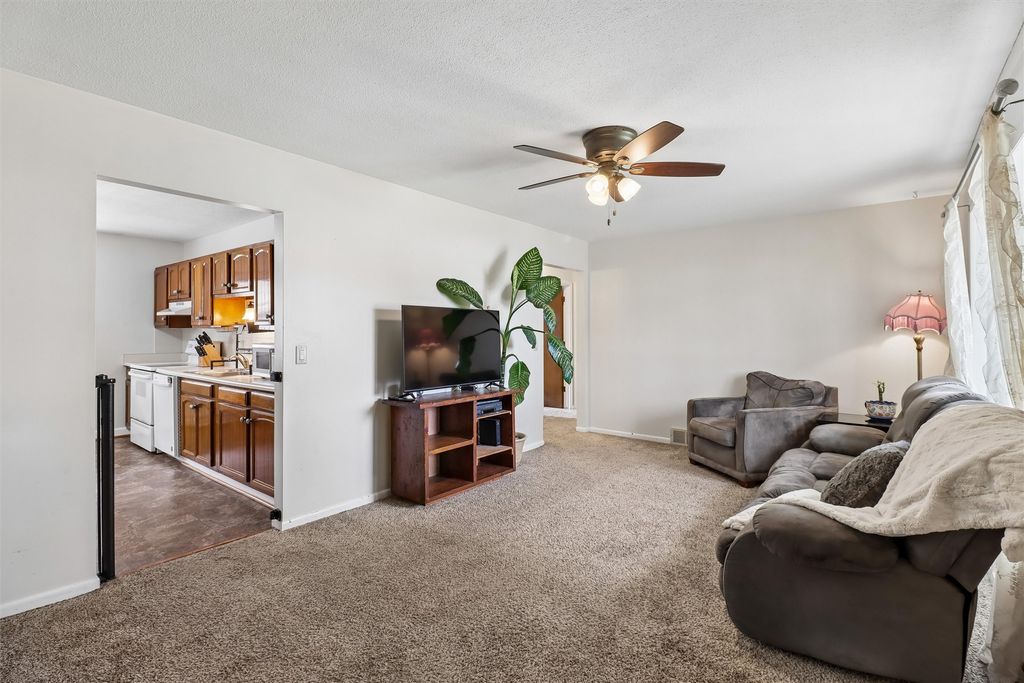 408 NW Linden Street, Ankeny, IA 50023