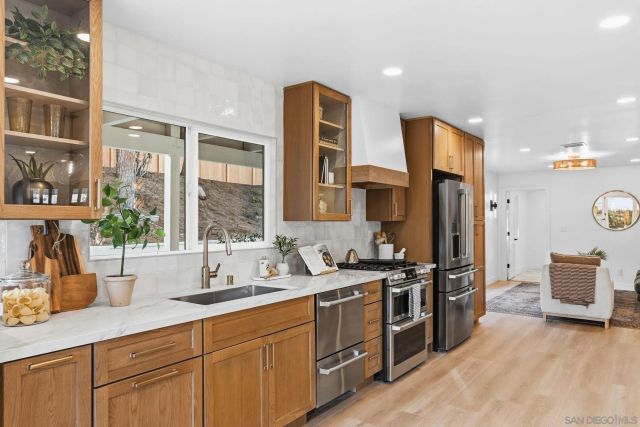 343 Santa Helena, Solana Beach, CA 92075