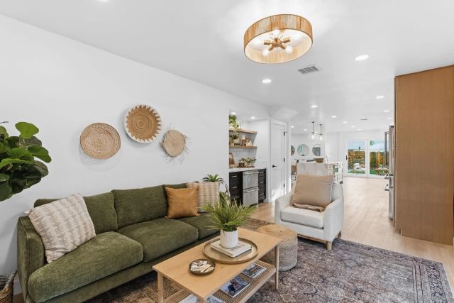 343 Santa Helena, Solana Beach, CA 92075