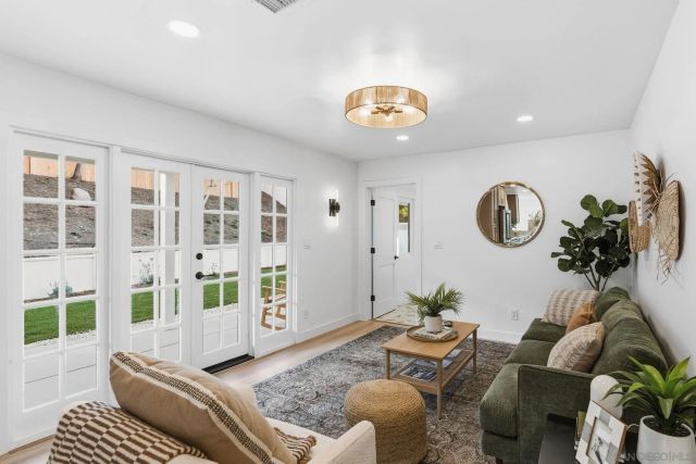 343 Santa Helena, Solana Beach, CA 92075