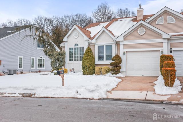 17 Kingston Court, Monroe, NJ 08831