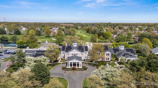 17 Kingston Court, Monroe, NJ 08831