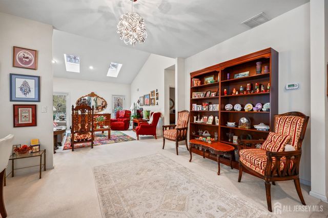 17 Kingston Court, Monroe, NJ 08831