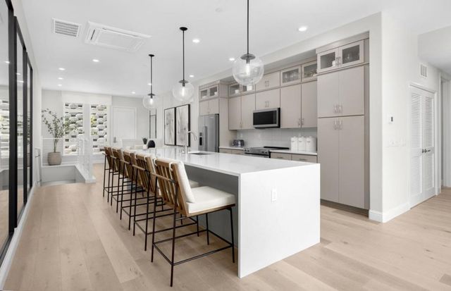 2737 Tiburon Street, San Mateo, CA 94403