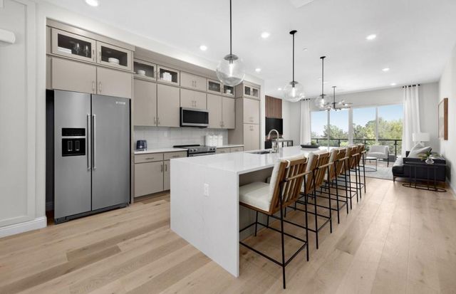 2737 Tiburon Street, San Mateo, CA 94403