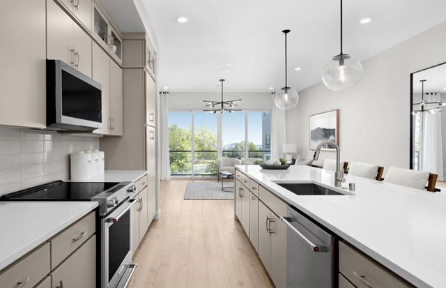 2737 Tiburon Street, San Mateo, CA 94403