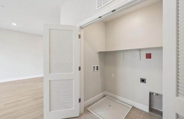 2737 Tiburon Street, San Mateo, CA 94403