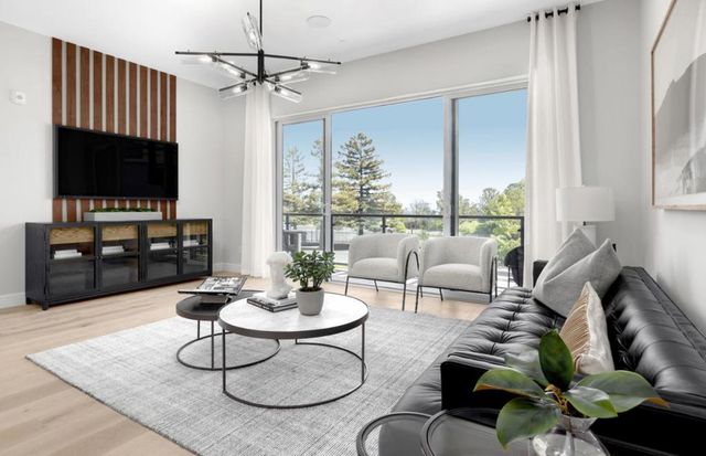 2737 Tiburon Street, San Mateo, CA 94403