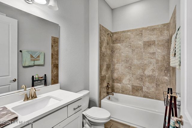 210 PRINCE ALBERT Avenue, St. Johns, FL 32259
