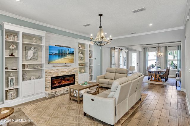 210 PRINCE ALBERT Avenue, St. Johns, FL 32259