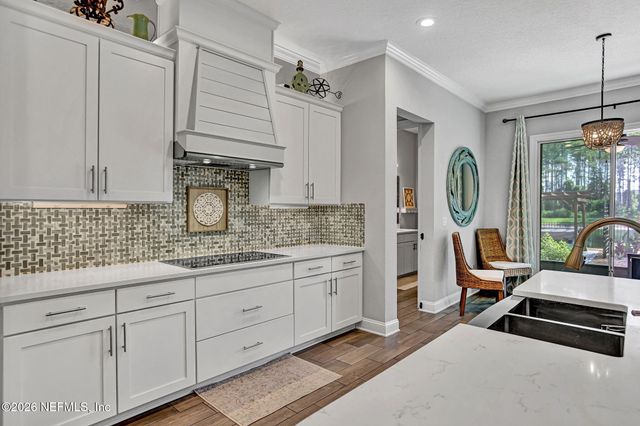 210 PRINCE ALBERT Avenue, St. Johns, FL 32259